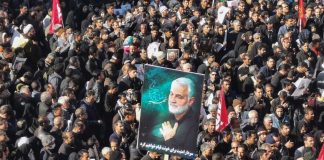 Mueren 35 tras estampida humana en funeral de Soleimani